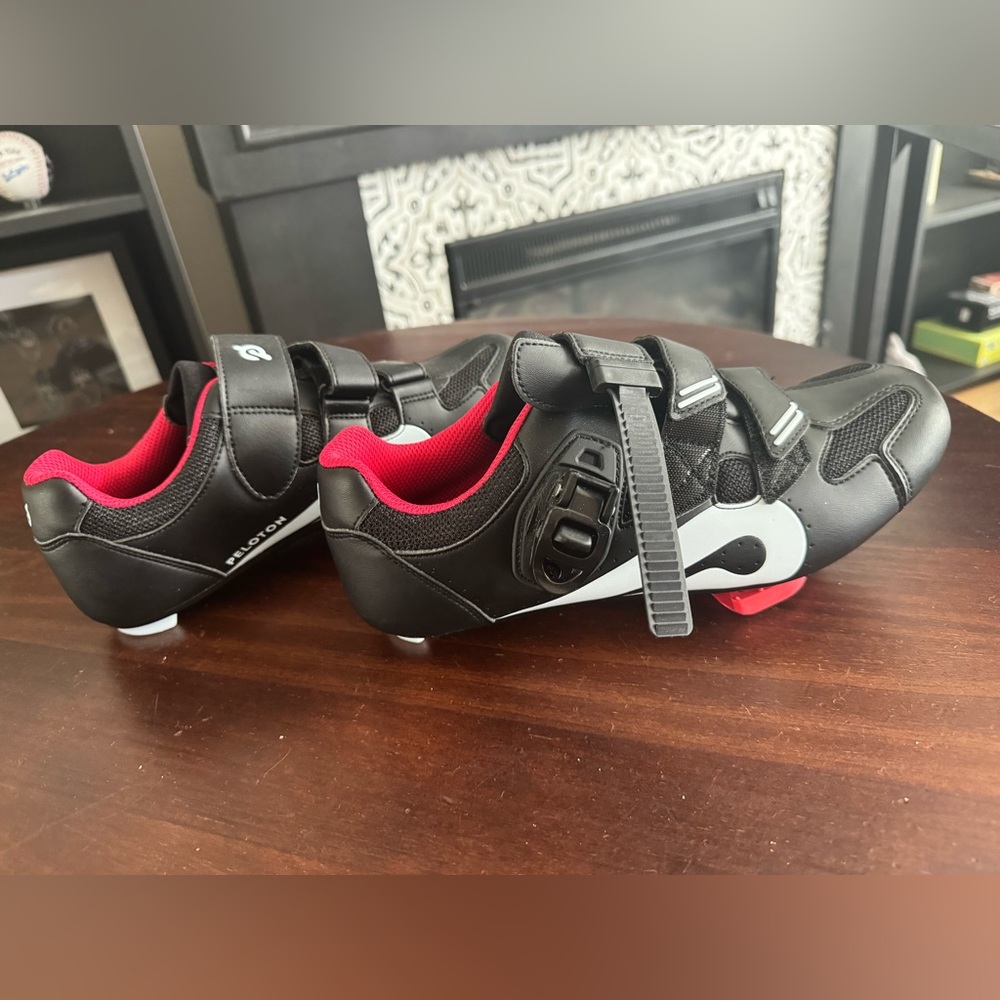 Peloton Shoes women’s size 38 (7)